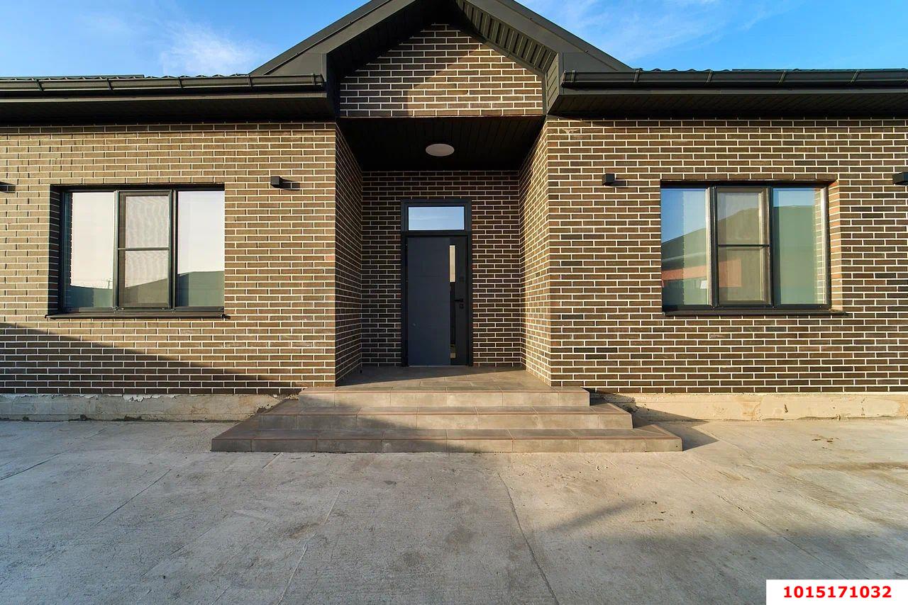 Фото №1: Дом 100 м² + 5 сот. - Новотитаровская, ул. Нахимова, 19