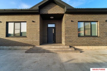 Фото №1: Дом 100 м² - Новотитаровская, ул. Нахимова, 19