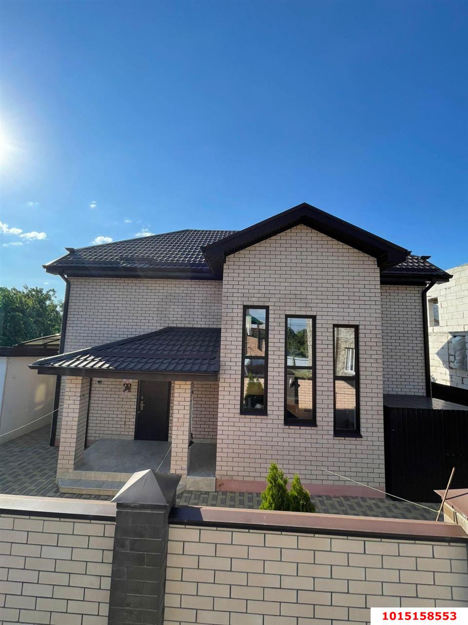 Фото №1: Дом 158 м² + 4 сот. - Краснодаргорстрой, Прикубанский внутригородской округ, ул. 3-я Первомайская, 52