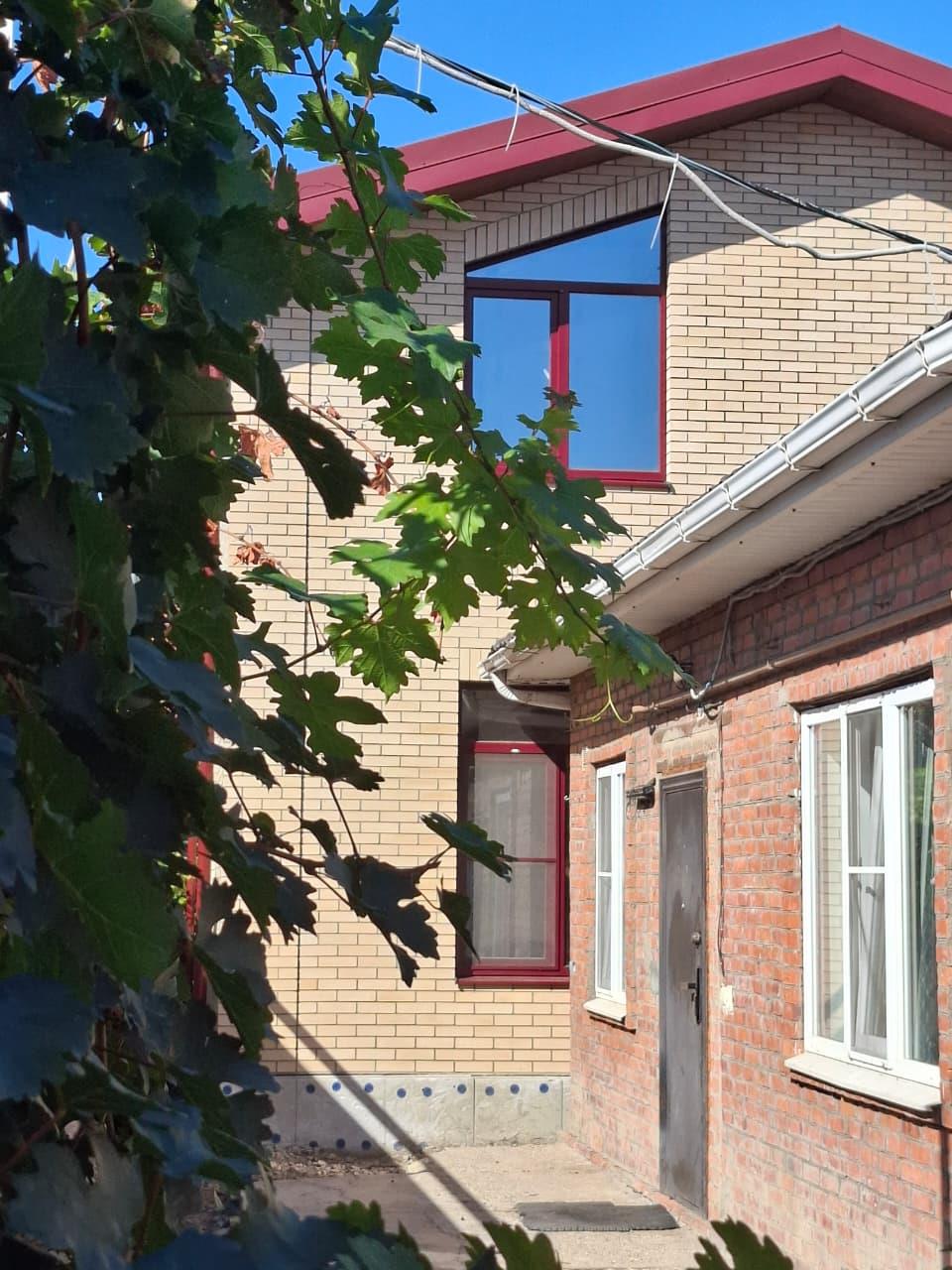 Фото №1: Дом 192 м² + 3.95 сот. - Краснодар, Западный внутригородской округ, мкр. Кожзавод, ул. Северная, 96