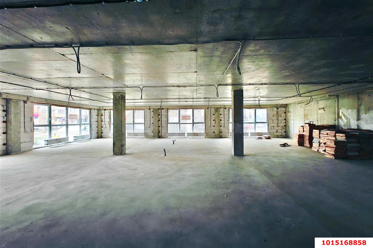 Фото №10: Торговое помещение 252 м² - Краснодар, ЖК Жемчужина, ул. имени Ф.И. Шаляпина, 30/1к2