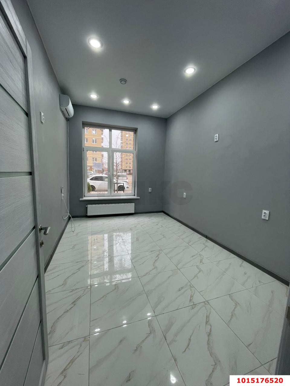 Фото №4: Коммерция 29 м² - Краснодар, Прикубанский внутригородской округ, мкр. жилой комплекс Дыхание, ул. Лётчика Позднякова, 2к16