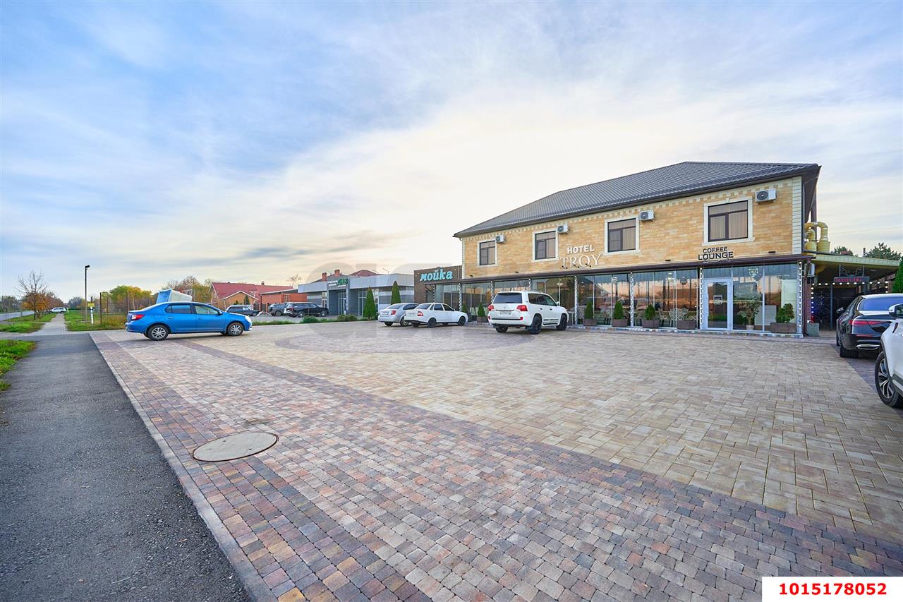 Фото №5: Коммерция 830 м² - Новотитаровская, ул. Королёва, 42