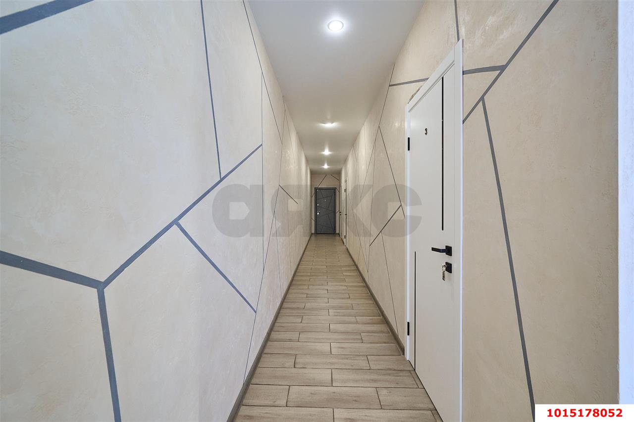 Фото №44: Коммерция 830 м² - Новотитаровская, ул. Королёва, 42