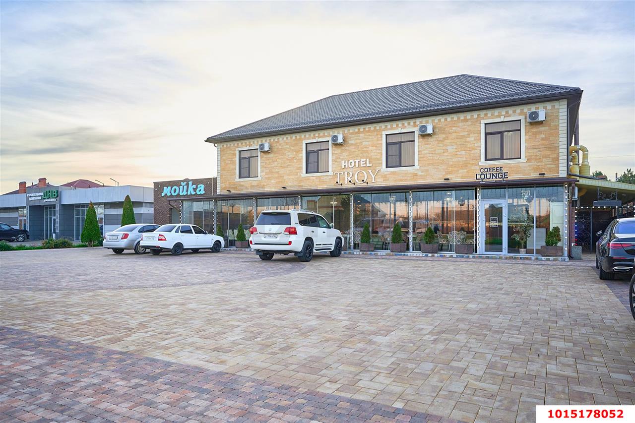 Фото №18: Коммерция 830 м² - Новотитаровская, ул. Королёва, 42