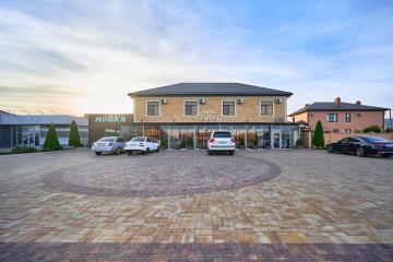 Фото №2: Коммерция 830 м² - Новотитаровская, ул. Королёва, 42