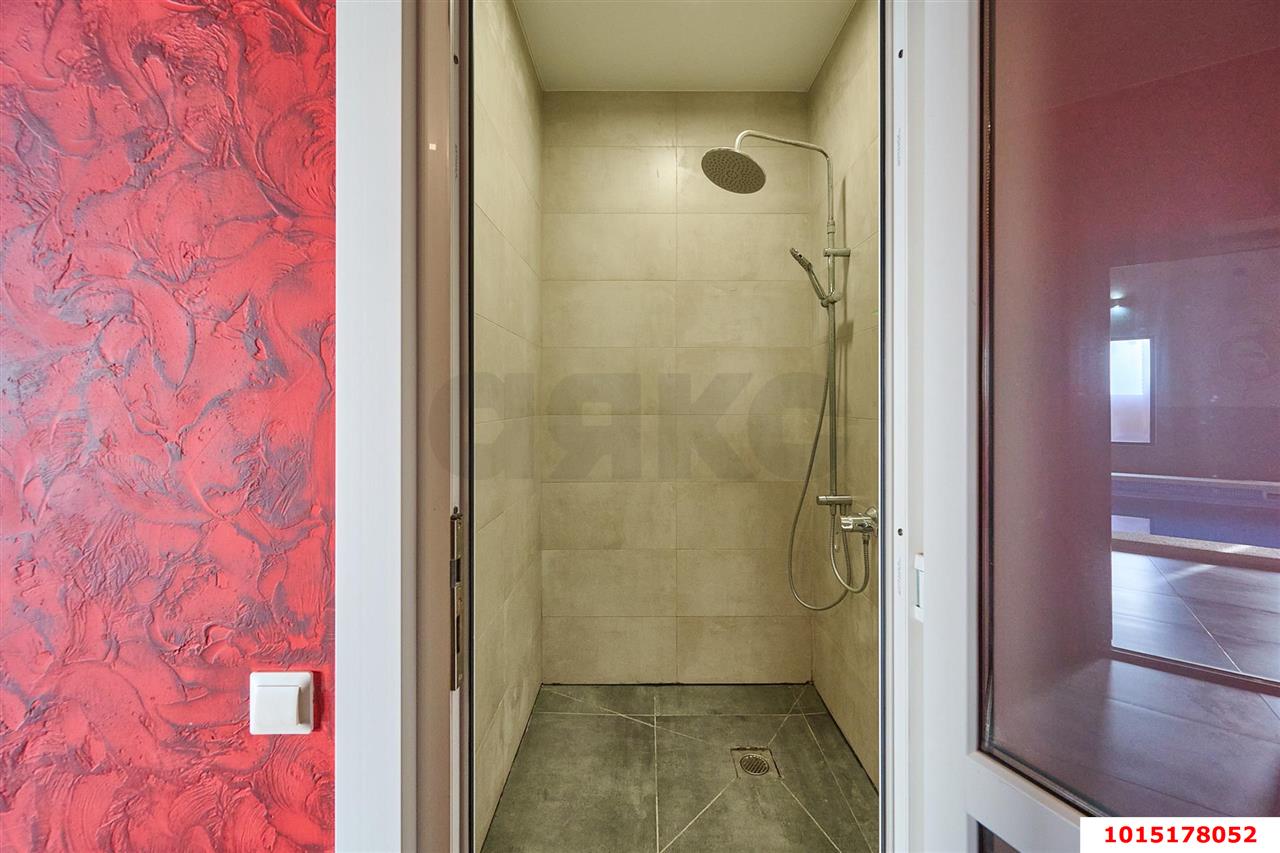 Фото №37: Коммерция 830 м² - Новотитаровская, ул. Королёва, 42