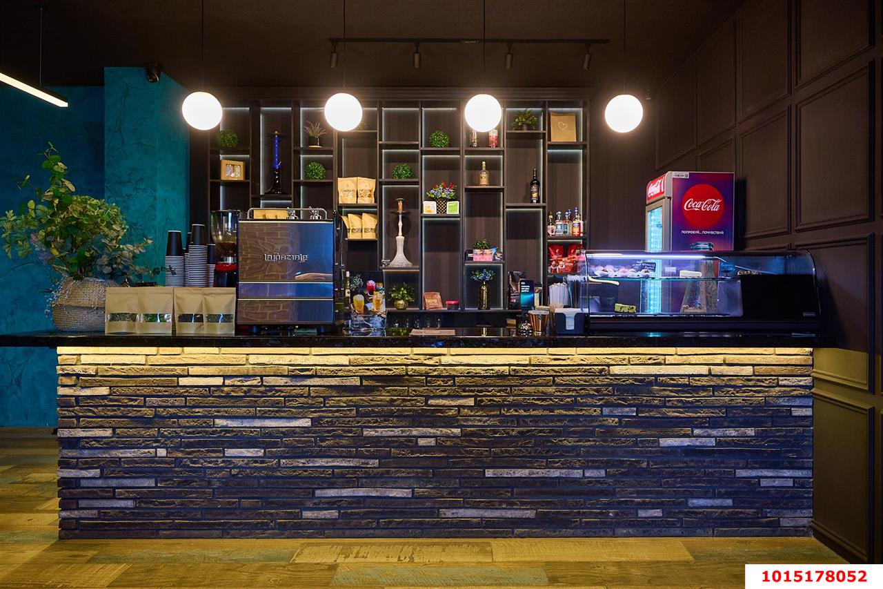 Фото №10: Коммерция 830 м² - Новотитаровская, ул. Королёва, 42