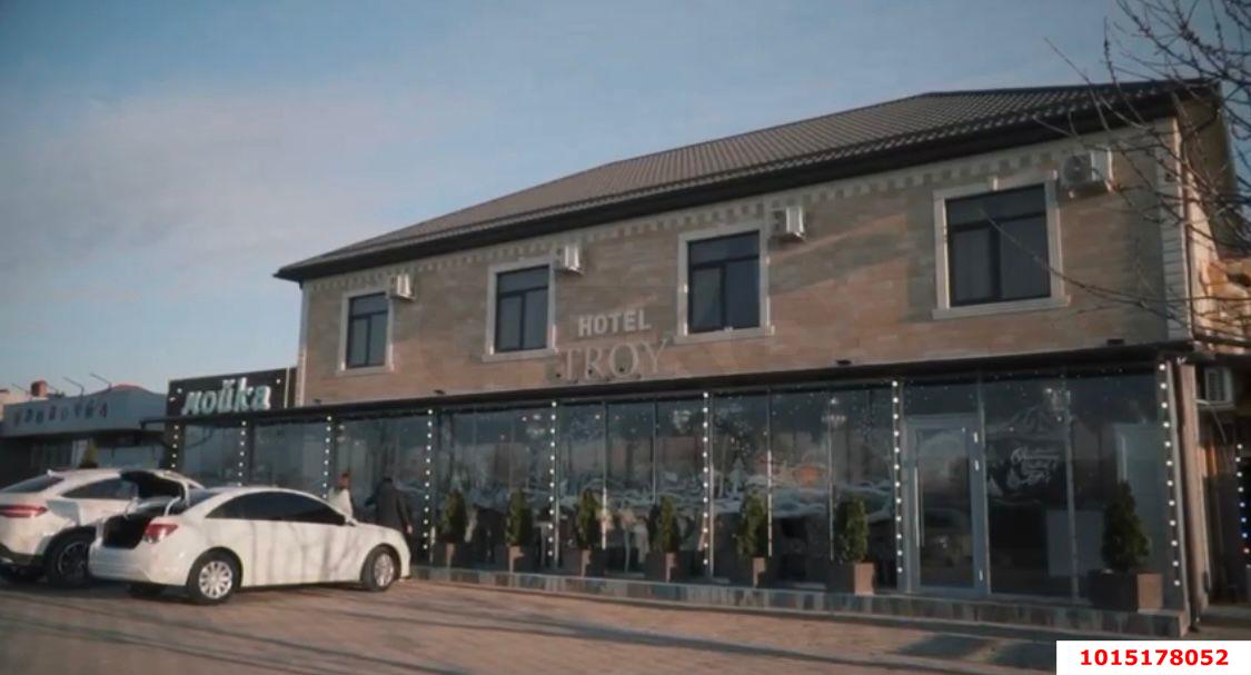 Фото №3: Готовый бизнес 830 м² - Новотитаровская, ул. Королёва, 42