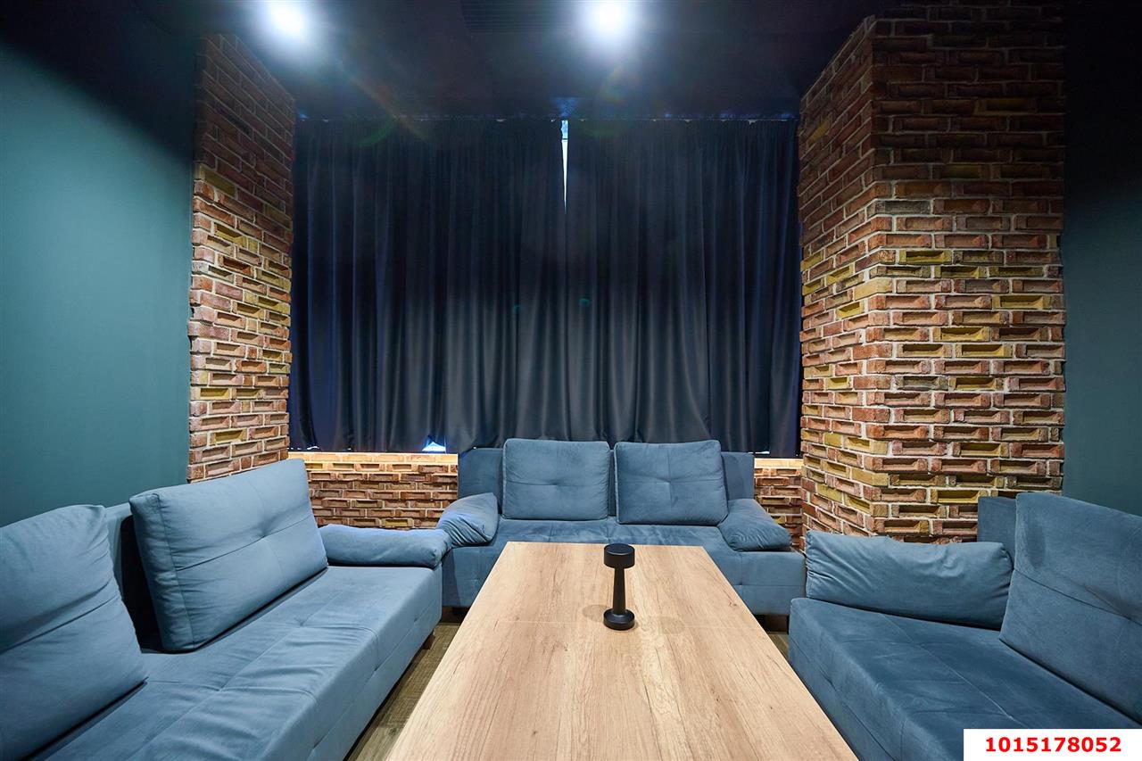 Фото №13: Коммерция 830 м² - Новотитаровская, ул. Королёва, 42