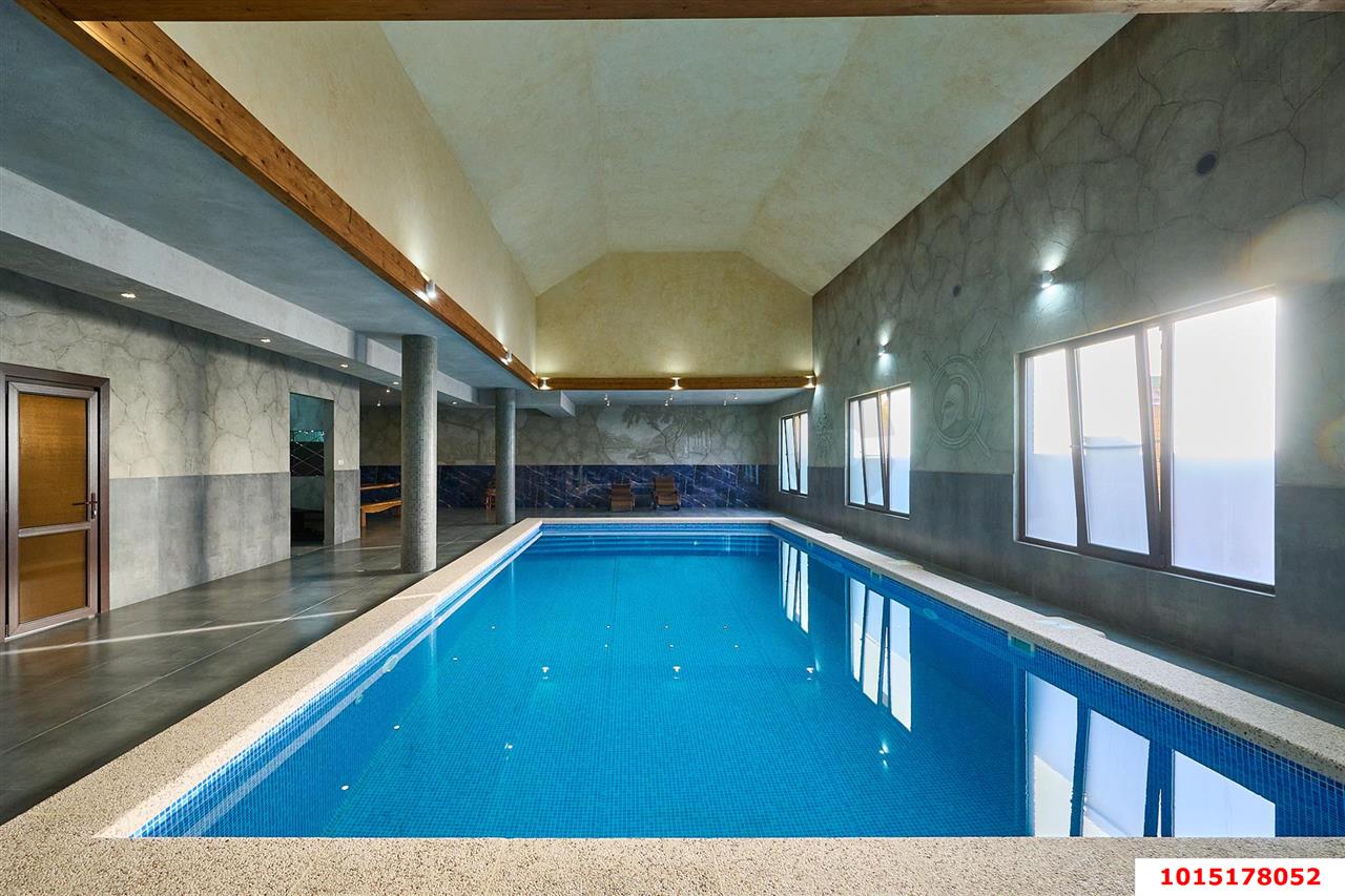 Фото №34: Коммерция 830 м² - Новотитаровская, ул. Королёва, 42