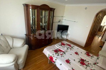 Фото №2: 2-комнатная квартира 52 м² - Дивноморское, ул. Короленко, 6