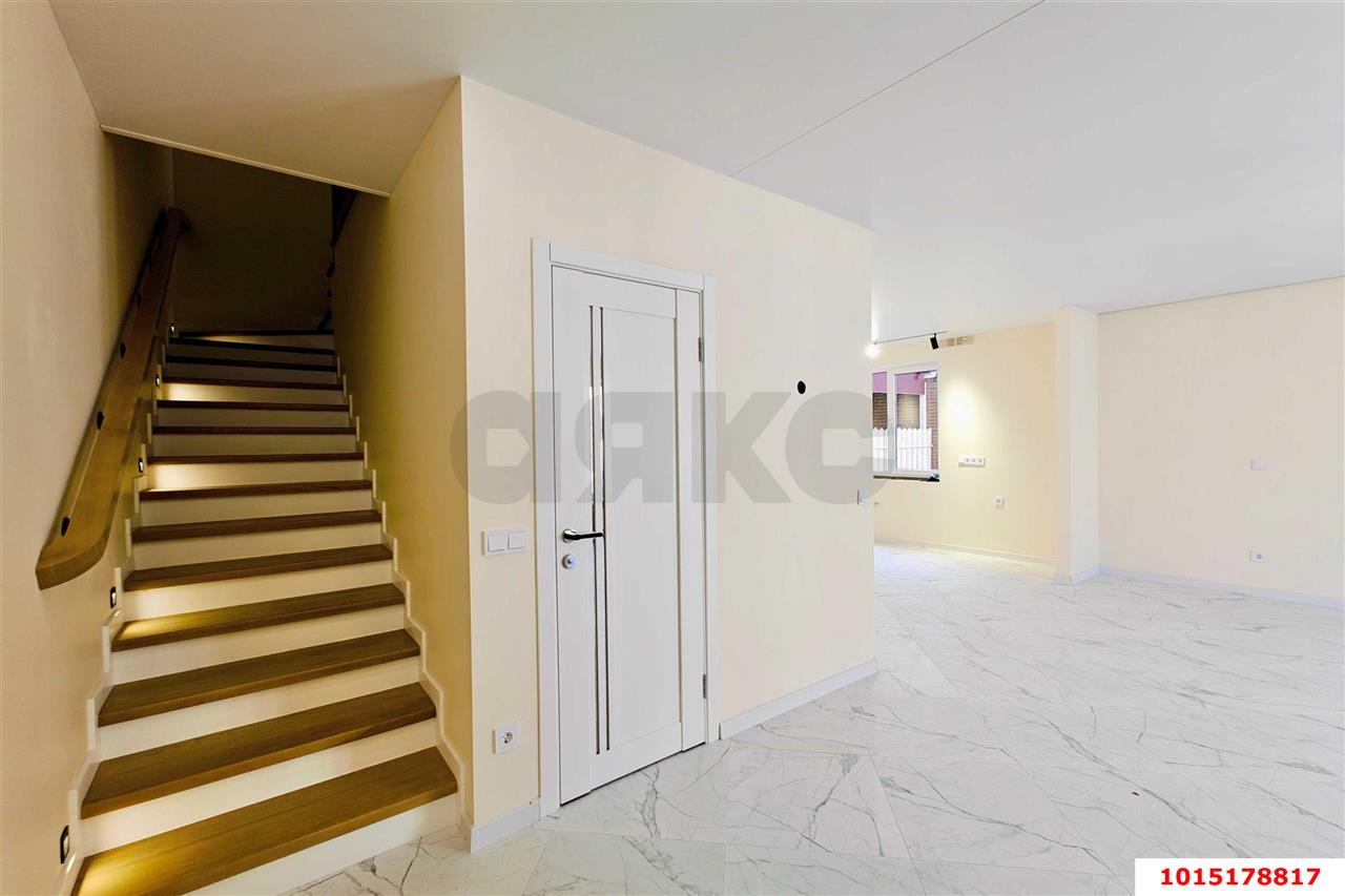 Фото №4: Дом <span class="whitespace-nowrap">150 м²</span> <span class="whitespace-nowrap">+ 2 сот.</span>, <span class="whitespace-nowrap">2 эт.</span> - Краснодар, Прикубанский внутригородской округ, Россинского, п. коттеджный  Австрия, ул. Командорская, 2к96