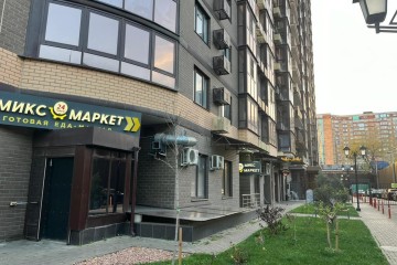 Фото №5: Торговое помещение 48 м² - Краснодар, мкр. жилой комплекс Маршал, ул. Гаражная, 87