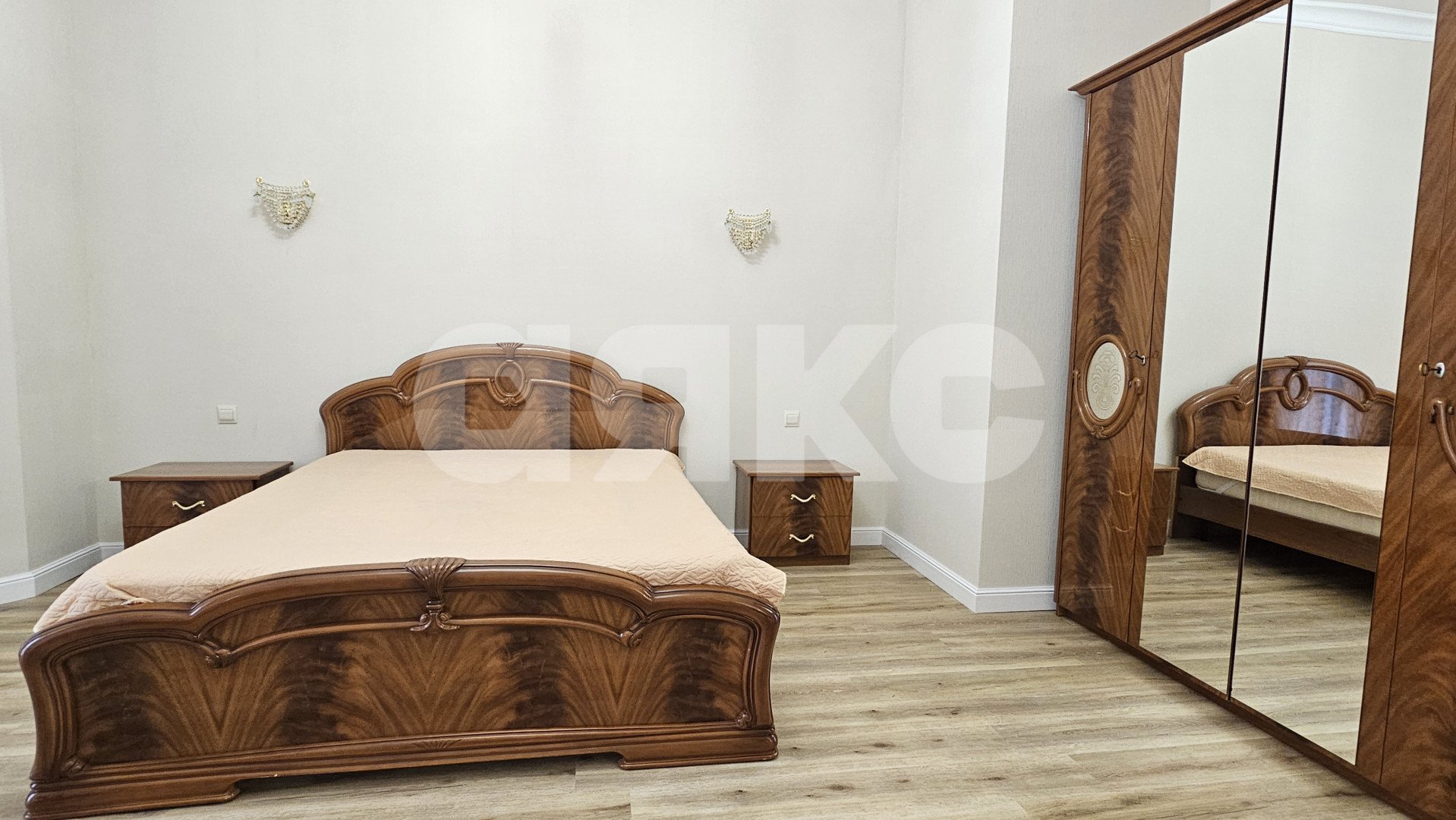 Фото №2: 2-комнатная квартира 99 м² - Геленджик, Толстый Мыс, ул. Красногвардейская, 38АлитБ