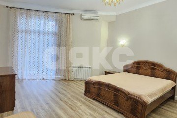 Фото №1: 2-комнатная квартира 99 м² - Геленджик, мкр. Толстый Мыс, ул. Красногвардейская, 38АлитБ