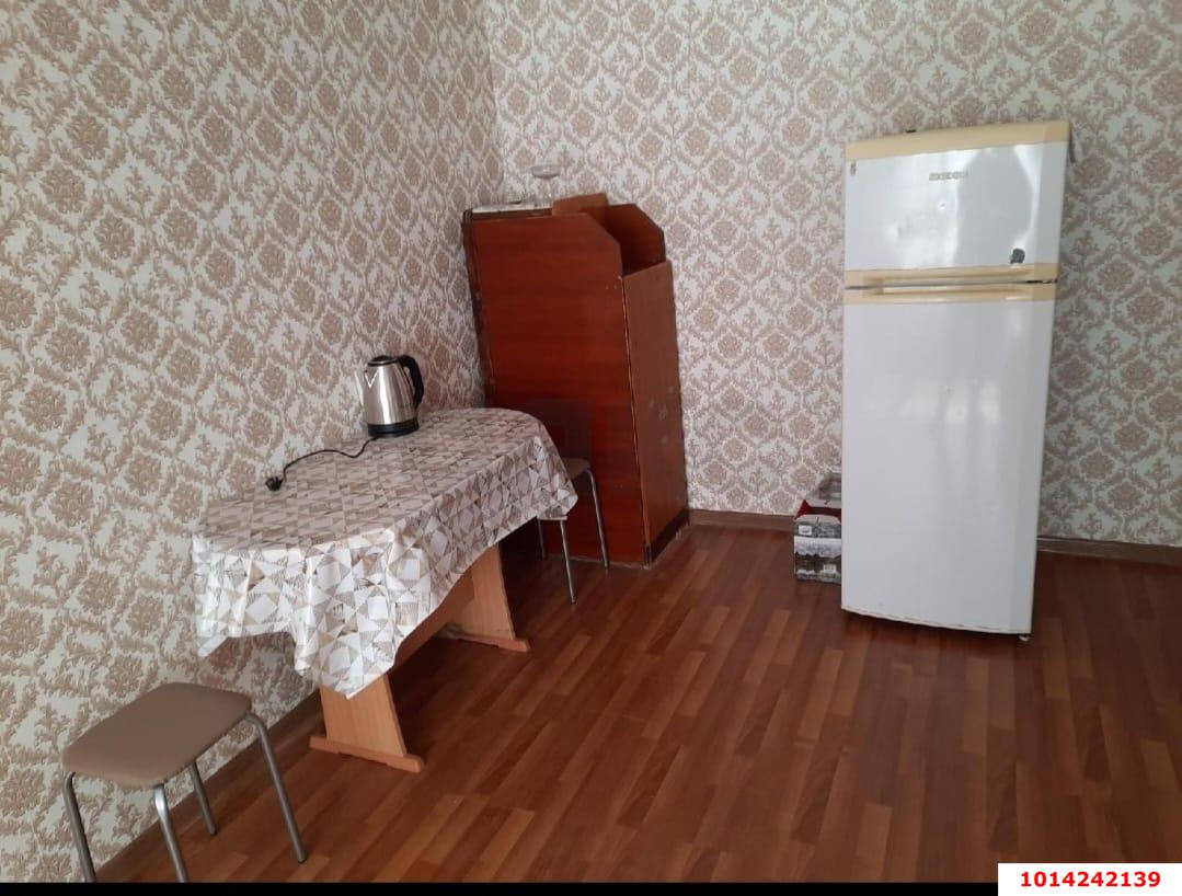 Фото №2: Комната 20 м² - Краснодар, Прикубанский внутригородской округ, мкр. Славянский, ул. Красных Партизан, 73