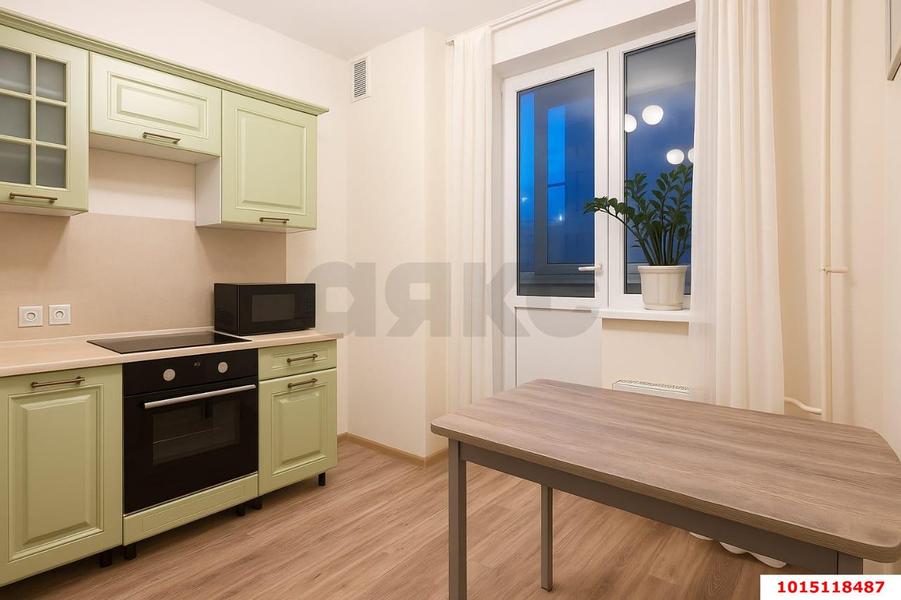 Фото №1: 1-комнатная квартира 35 м² - Краснодар, ЖК Бауинвест, ул. имени 40-летия Победы, 184к3