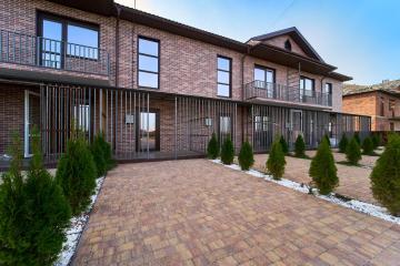 Фото №1: 2-комнатная квартира 87 м² - Хомуты, мкр. квартал Центр, ул. Победы, 48