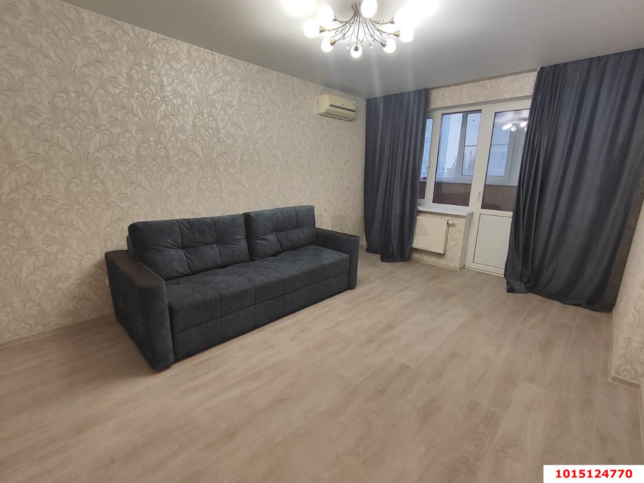 Фото №2: 2-комнатная квартира 54 м² - Краснодар, жилой комплекс Три Богатыря, ул. Садовая, 161/2к2