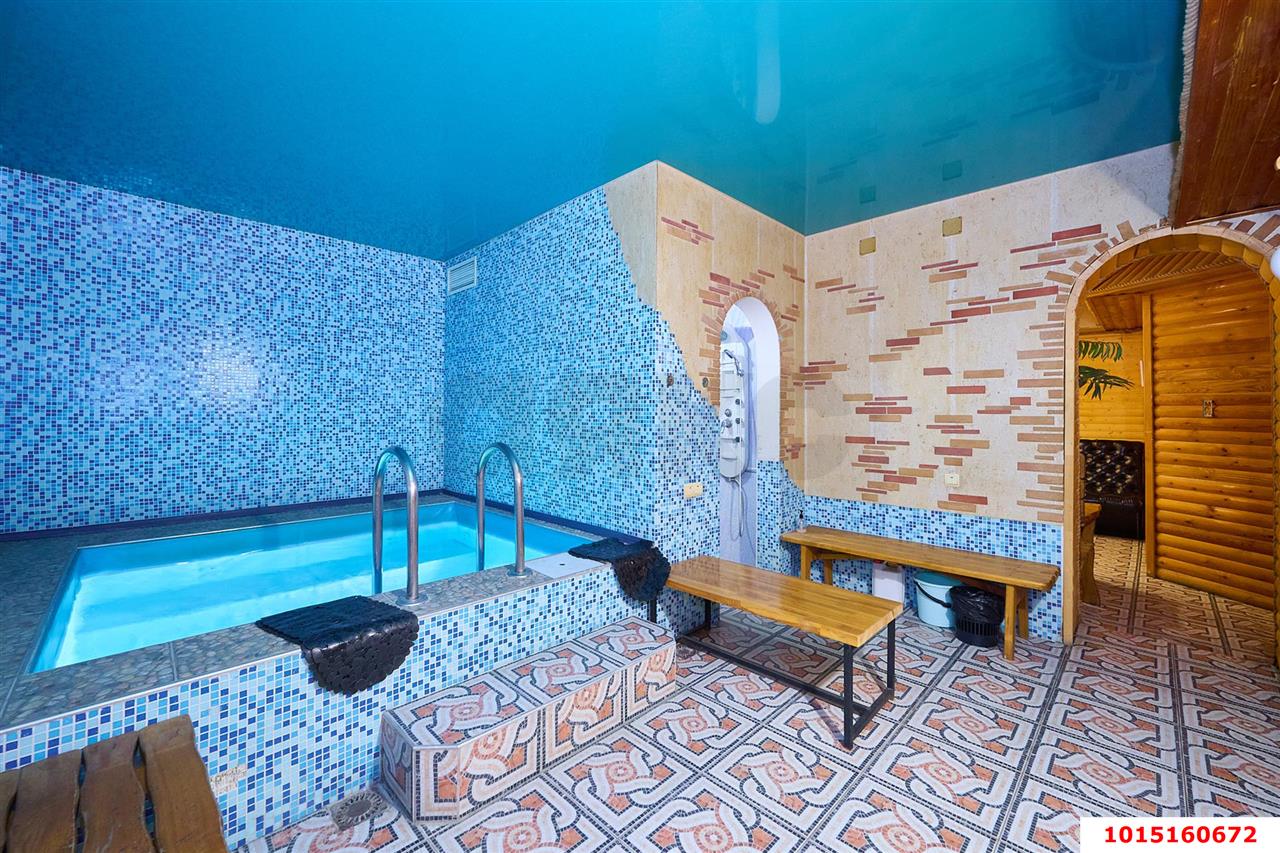 Фото №2: Готовый бизнес 350 м² - Краснодар, Центральный, пр-д 2-й Севастопольский, 32