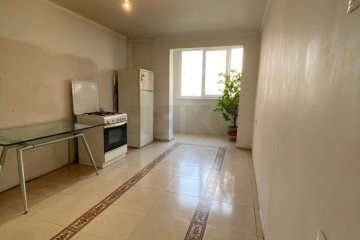 Фото №1: 3-комнатная квартира 74 м² - Краснодар, мкр. Юбилейный, ул. Рождественская набережная, 23