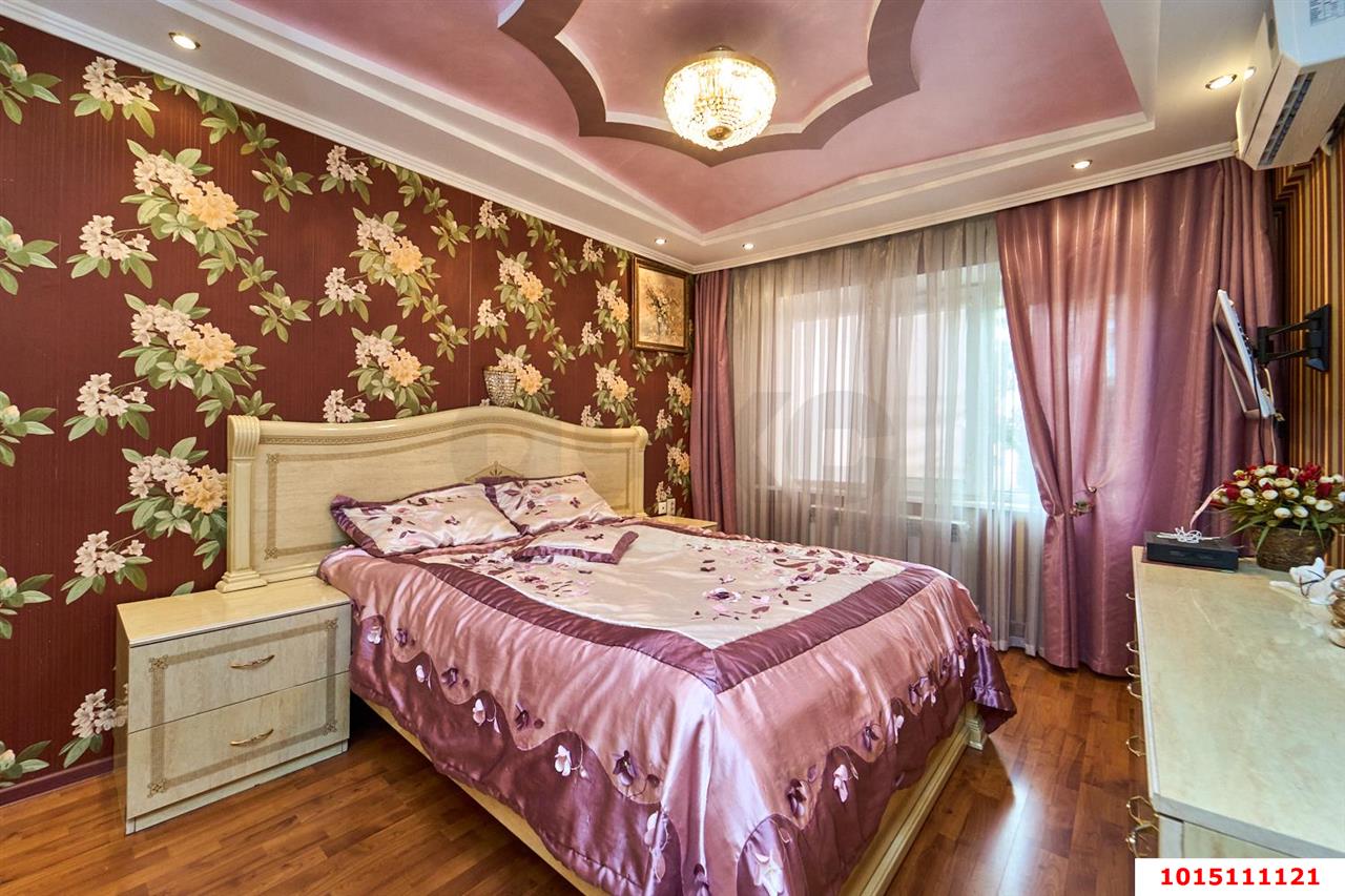 Фото №4: 3-комнатная квартира <span class="whitespace-nowrap">70 м²</span>, <span class="whitespace-nowrap">5/5 эт.</span> - Краснодар, мкр. Западный внутригородской округ, ул. Красная, 155