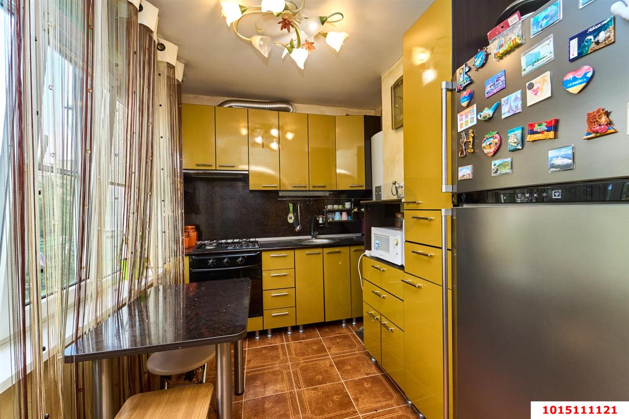 Фото №12: 3-комнатная квартира <span class="whitespace-nowrap">70 м²</span>, <span class="whitespace-nowrap">5/5 эт.</span> - Краснодар, мкр. Западный внутригородской округ, ул. Красная, 155