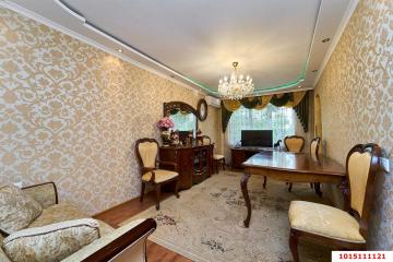 Фото №1: 3-комнатная квартира <span class="whitespace-nowrap">66 м²</span>, <span class="whitespace-nowrap">5/5 эт.</span> - Краснодар, мкр. Западный внутригородской округ, ул. Красная, 155