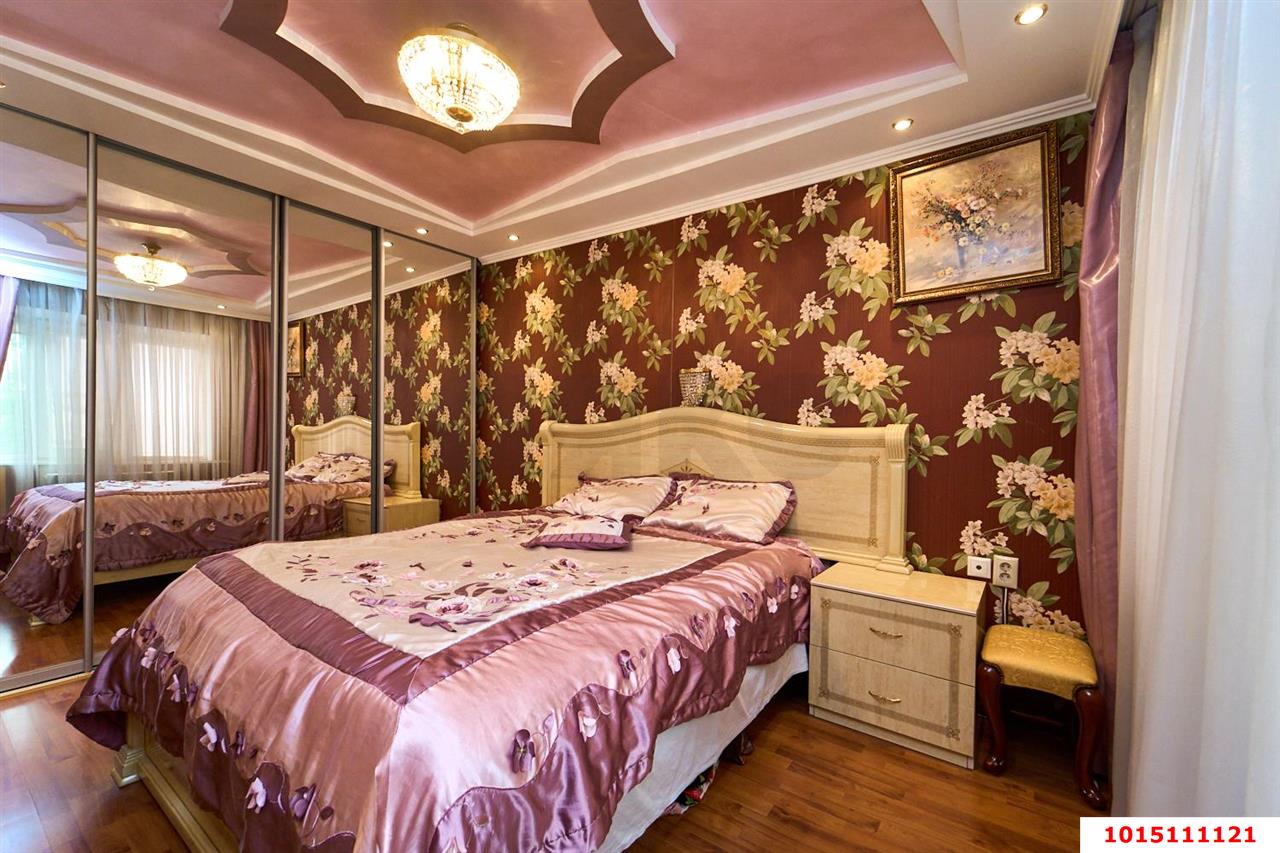 Фото №5: 3-комнатная квартира <span class="whitespace-nowrap">70 м²</span>, <span class="whitespace-nowrap">5/5 эт.</span> - Краснодар, мкр. Западный внутригородской округ, ул. Красная, 155