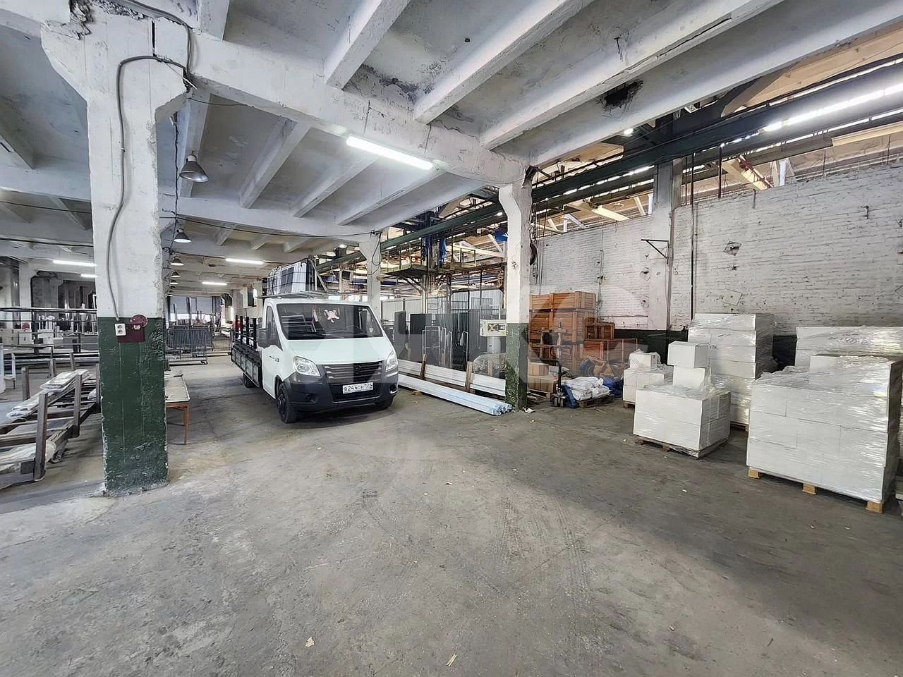 Фото №2: Коммерция 1026 м² - Ростов-на-Дону, Западный, ул. Пескова, 1