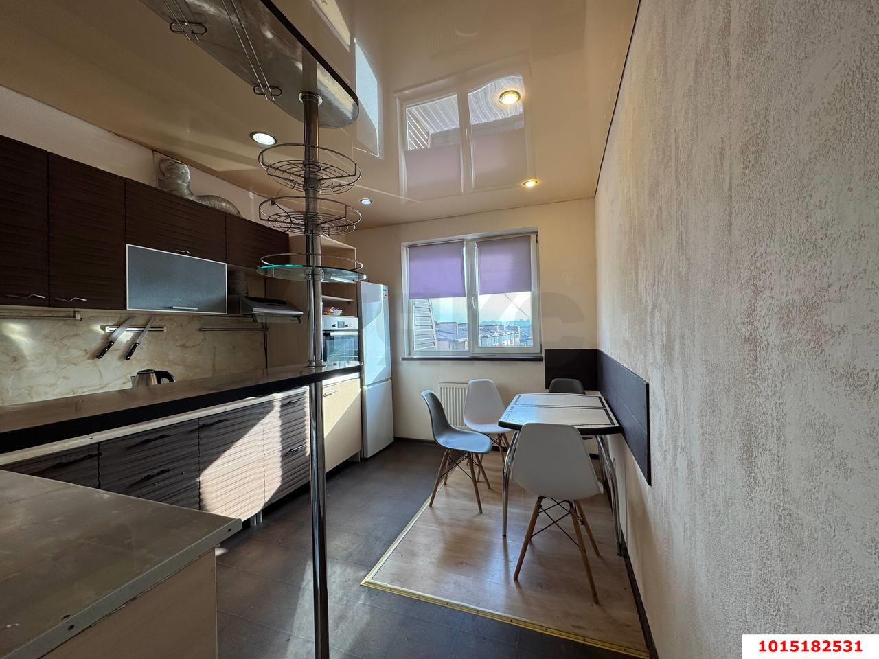 Фото №1: 2-комнатная квартира 52 м² - Краснодар, Прикубанский внутригородской округ, Завод Радиоизмерительных Приборов, мкр. Музыкальный, ул. Агрохимическая, 128