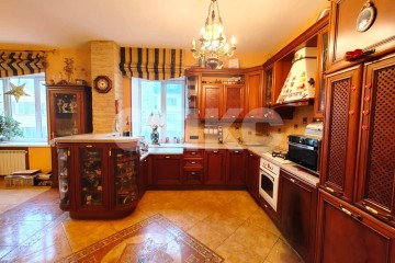 Фото №1: 3-комнатная квартира 111 м² - Волгоград, мкр. ЖК Семь Ветров, ул. Космонавтов, 36