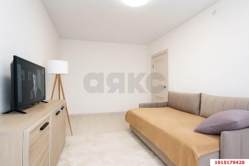 Фото №2: 1-комнатная квартира 36 м² - Краснодар, мкр. жилой комплекс Квартал № 6, ул. имени Героя Советского Союза Якова Кобзаря, 1