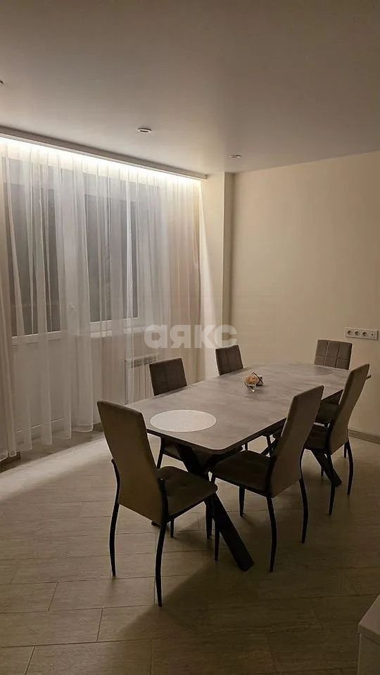 Фото №2: 2-комнатная квартира 69 м² - Ростов-на-Дону, 5-й, пр-кт Королёва, 2/3