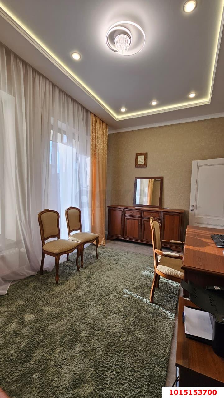 Фото №11: Дом 241 м² + 4 сот. - Краснодар, коттеджный  Зелёная Долина, ул. Нормандская, 2