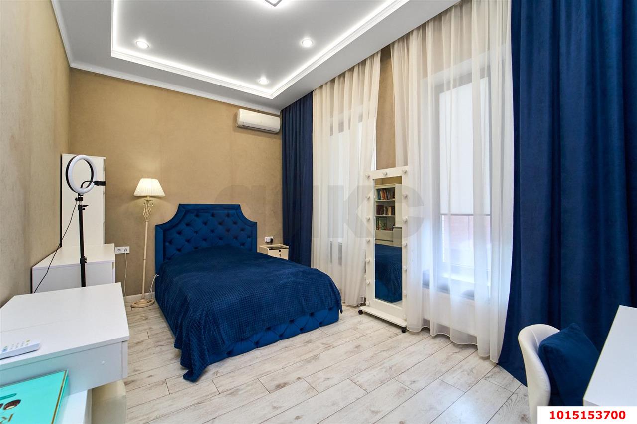 Фото №13: Дом 241 м² + 4 сот. - Краснодар, Прикубанский внутригородской округ, п. коттеджный  Зелёная Долина, ул. Нормандская, 14