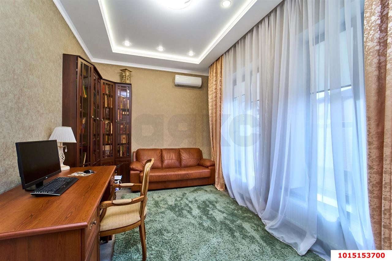 Фото №9: Дом 241 м² + 4 сот. - Краснодар, Прикубанский внутригородской округ, п. коттеджный  Зелёная Долина, ул. Нормандская, 14