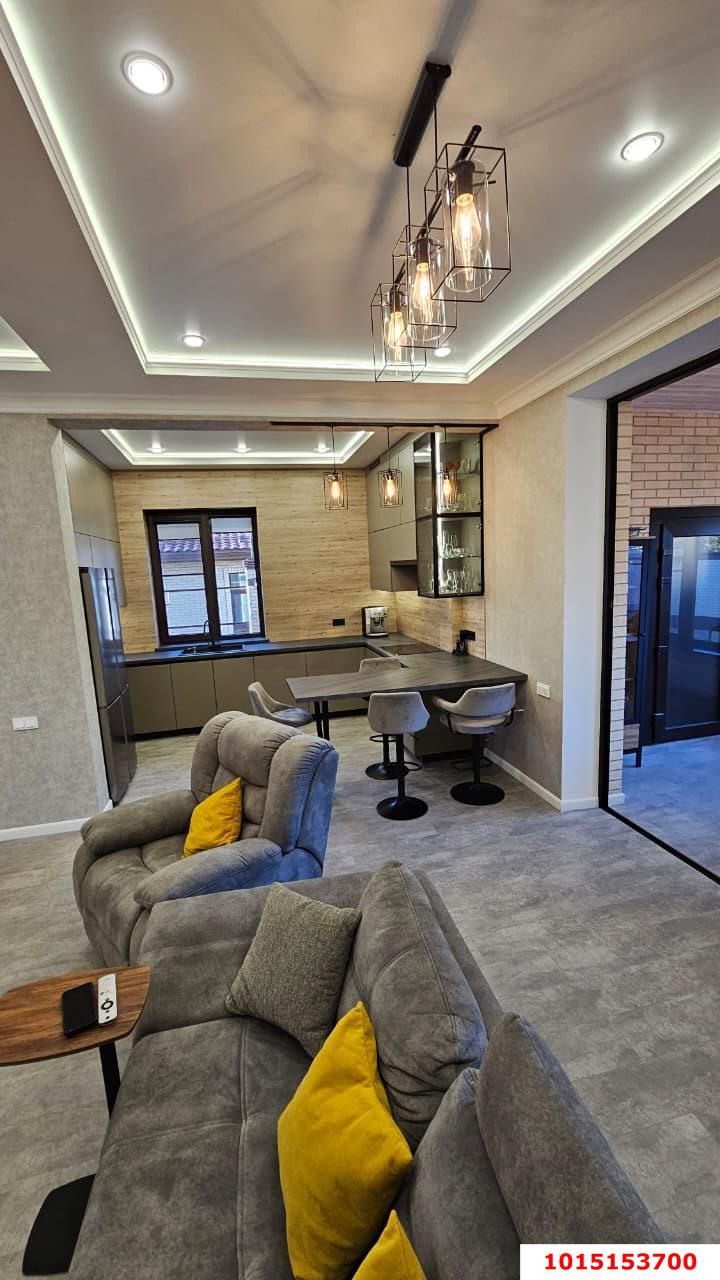 Фото №3: Дом 241 м² + 4 сот. - Краснодар, коттеджный  Зелёная Долина, ул. Нормандская, 2