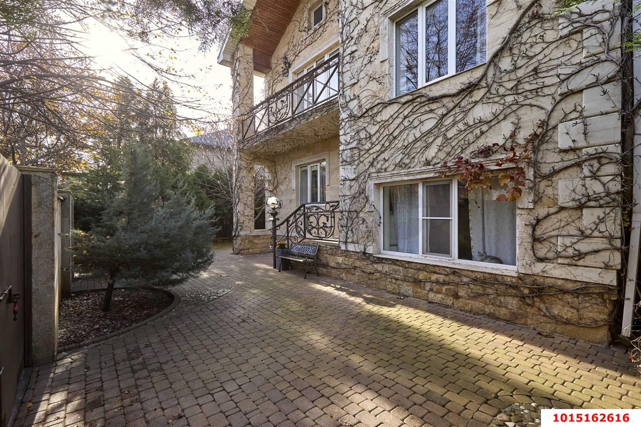 Фото №3: Дом 167 м² + 7.43 сот. - Краснодар, Краевая Клиническая Больница, ул. 21-го Партсъезда, 63