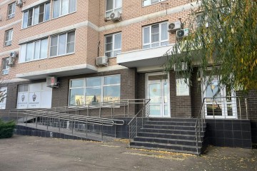 Фото №1: Торговое помещение 90 м² - Краснодар, мкр. Гидростроителей, ул. Трудовой Славы, 62Ак1