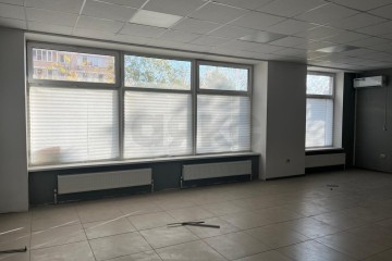 Фото №4: Торговое помещение 67 м² - Краснодар, мкр. Гидростроителей, ул. Трудовой Славы, 62Ак1