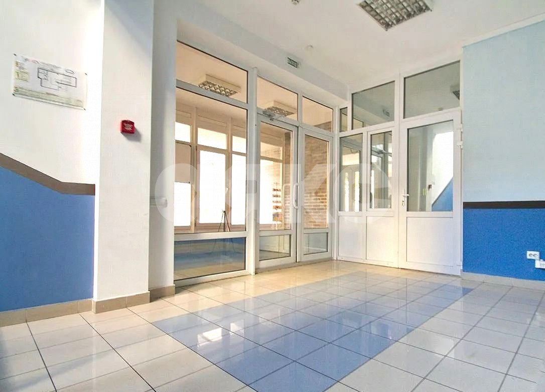 Фото №3: Коммерция 636 м² - Ростов-на-Дону, Кировский, ул. Суворова, 55