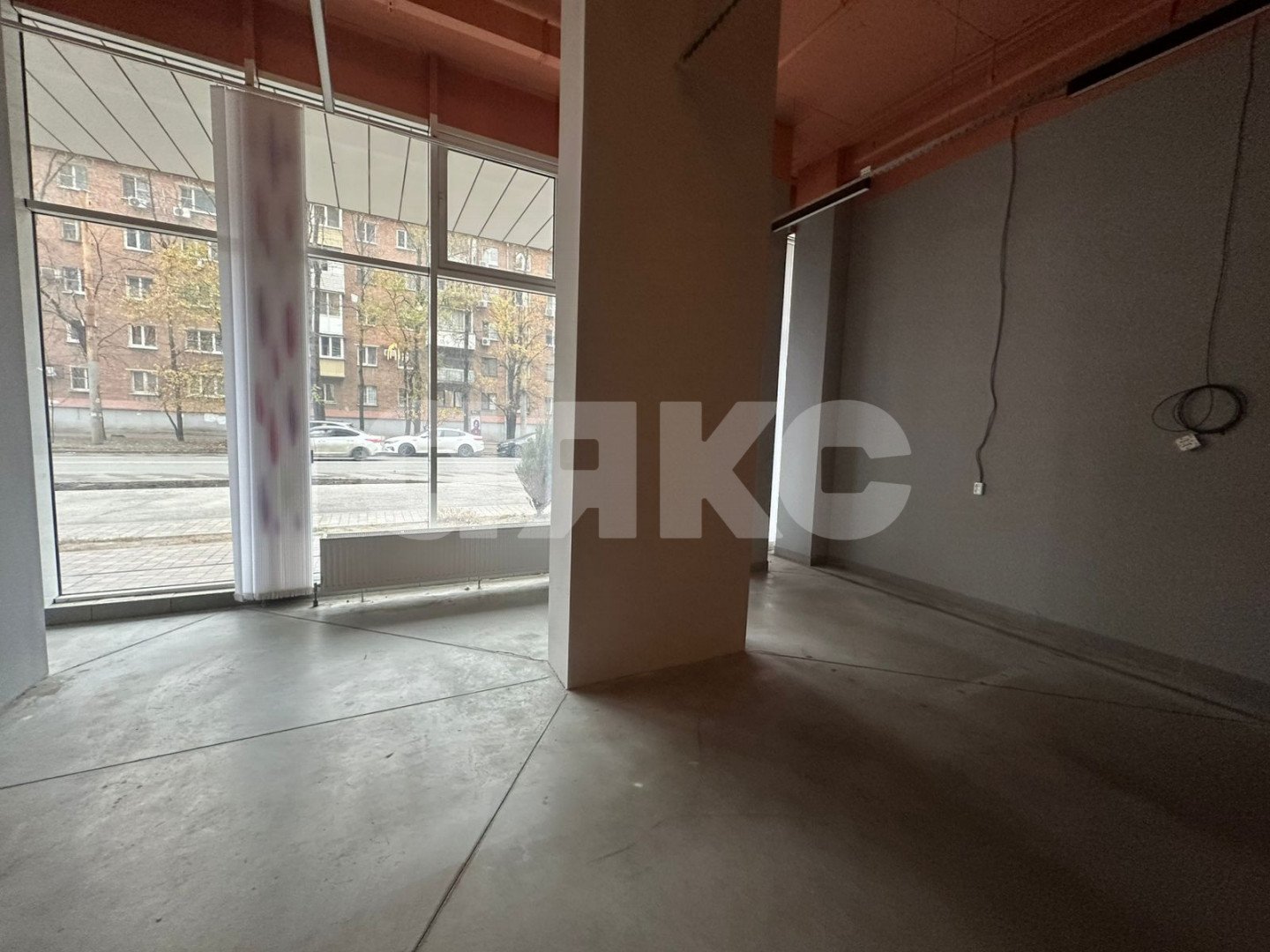 Фото №1: Коммерция 95 м² - Ростов-на-Дону, жилой комплекс Сердце Ростова 2, ул. Ларина, 45с11