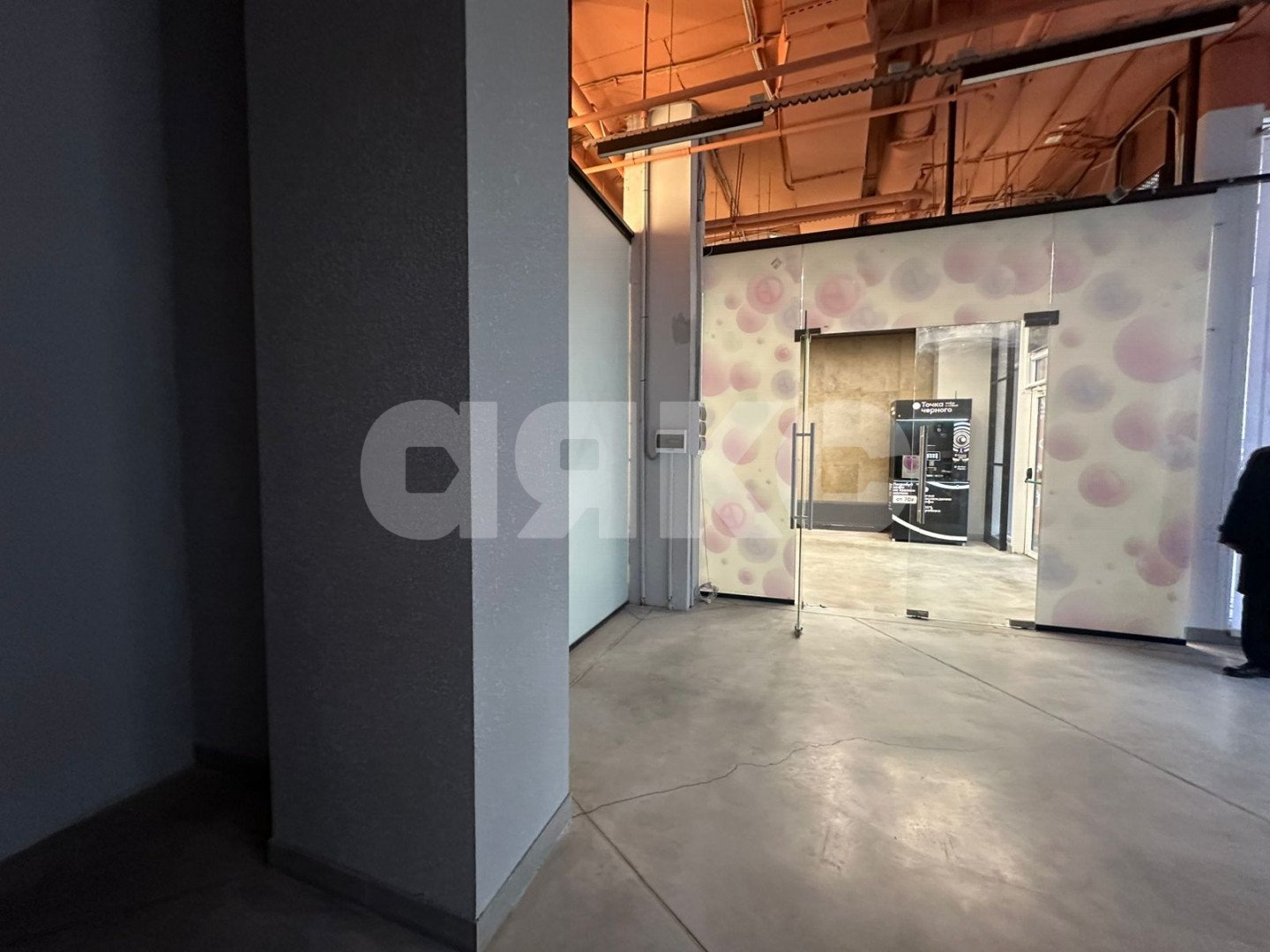 Фото №6: Коммерция 95 м² - Ростов-на-Дону, жилой комплекс Сердце Ростова 2, ул. Ларина, 45с11