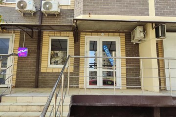 Фото №3: Торговое помещение 30 м² - Краснодар, мкр. жилой комплекс Дыхание, ул. Лётчика Позднякова, 2к11