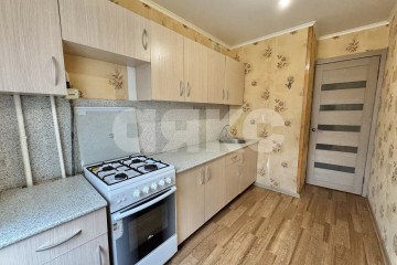 Фото №1: 3-комнатная квартира 60 м² - Нижнекамск, мкр. 9-й, пр-кт Вахитова, 17