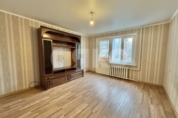 Фото №3: 3-комнатная квартира 60 м² - Нижнекамск, мкр. 9-й, пр-кт Вахитова, 17