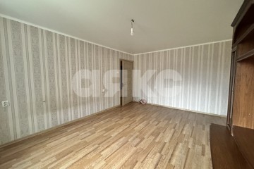 Фото №4: 3-комнатная квартира 60 м² - Нижнекамск, мкр. 9-й, пр-кт Вахитова, 17