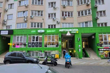 Фото №2: Торговое помещение 128 м² - Краснодар, мкр. ЖК Гарантия, ул. Восточно-Кругликовская, 42/3к1